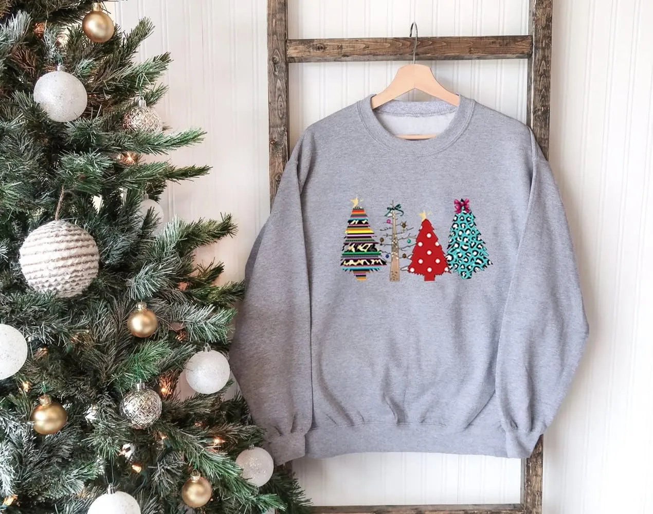 Barlver Women Christmas Fleece Sweaters Long Sleeve Fuzzy Sweatshirts Holiday Graphic Shirts