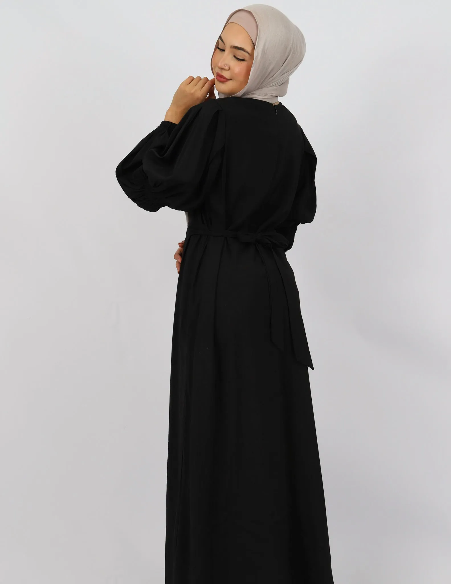 Escape Detailed Sleeve Maxi Dress