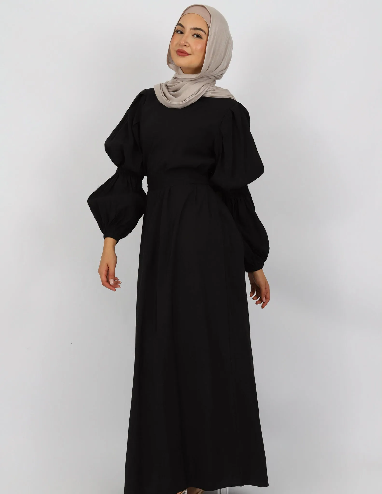 Escape Detailed Sleeve Maxi Dress